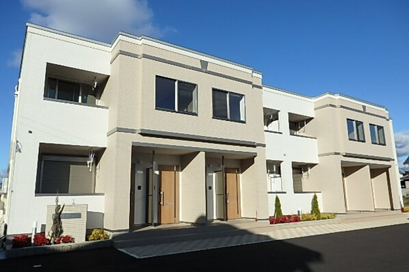 プランドールの物件外観写真